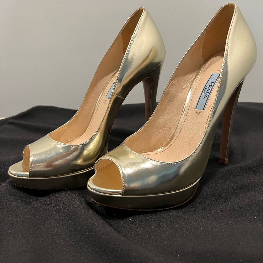 Prada Metallic Peep Toe Pump Gold 37.5